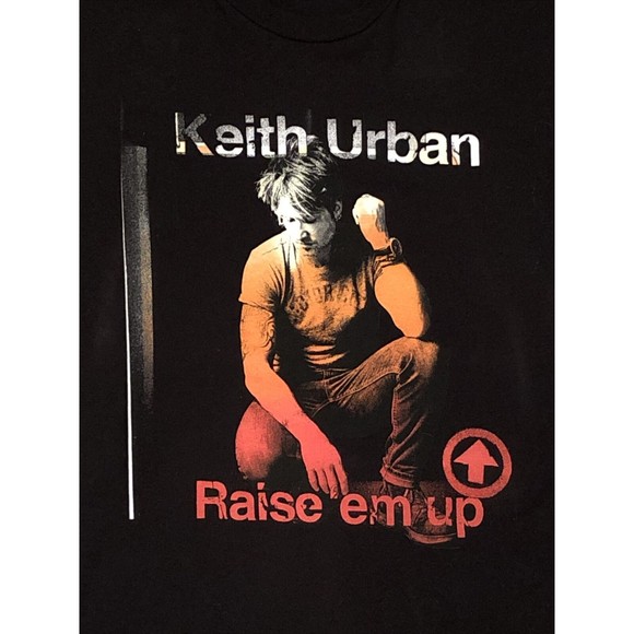 Keith Urban Concert Men's T-Shirt Raise Em Up - Picture 6 of 9